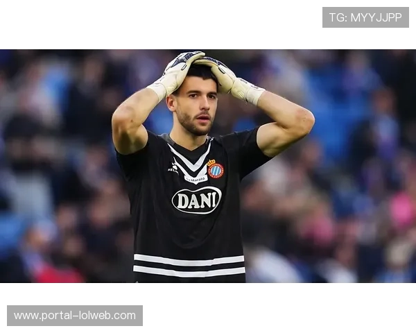 巴萨门将加西亚德比神扑，职业生涯转折点获关注